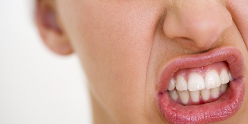 zahnfleischentzuendung-870x435
